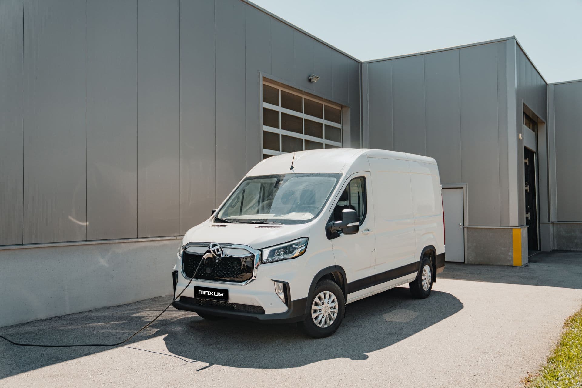 Maxus e-Deliver 9
